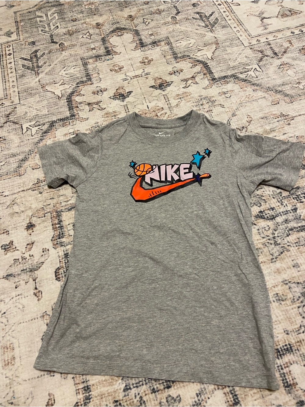 Nike Kids' Gray Graphic Basketball T-Shirt